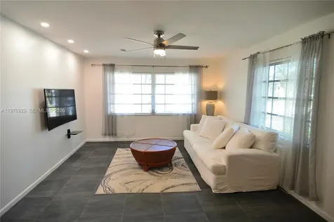 10125 S 42nd Avenue S Boynton Beach FL 33436