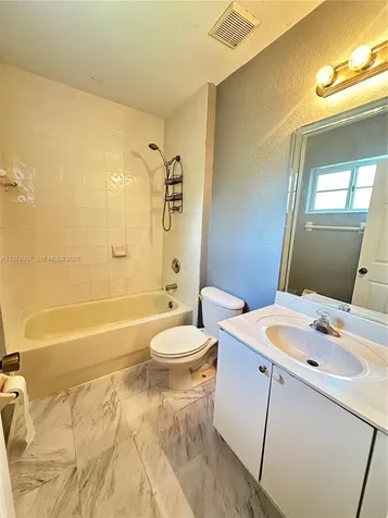 687 SW 10th Street Florida City FL 33034