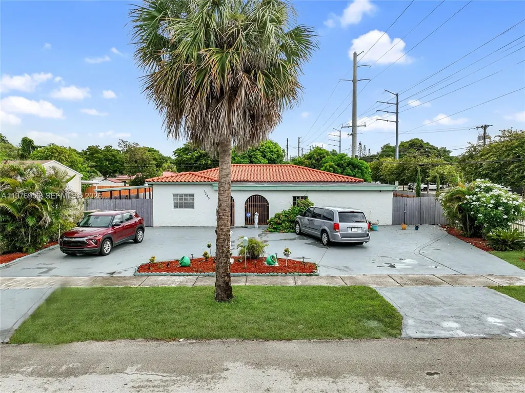1385 NE 130th Street North Miami FL 33161