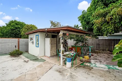 1385 NE 130th Street North Miami FL 33161