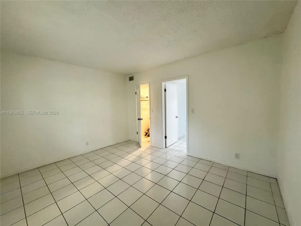 4140 Woodside Drive Coral Springs FL 33065