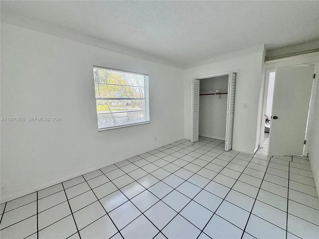4140 Woodside Drive Coral Springs FL 33065