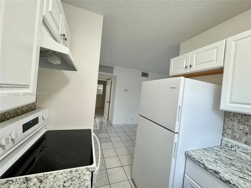 4140 Woodside Drive Coral Springs FL 33065