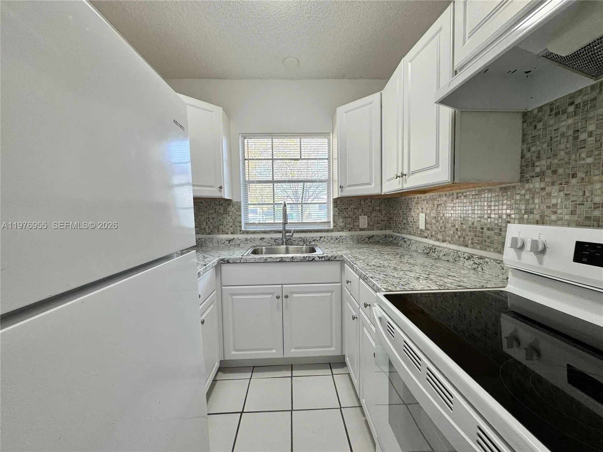 4140 Woodside Drive Coral Springs FL 33065