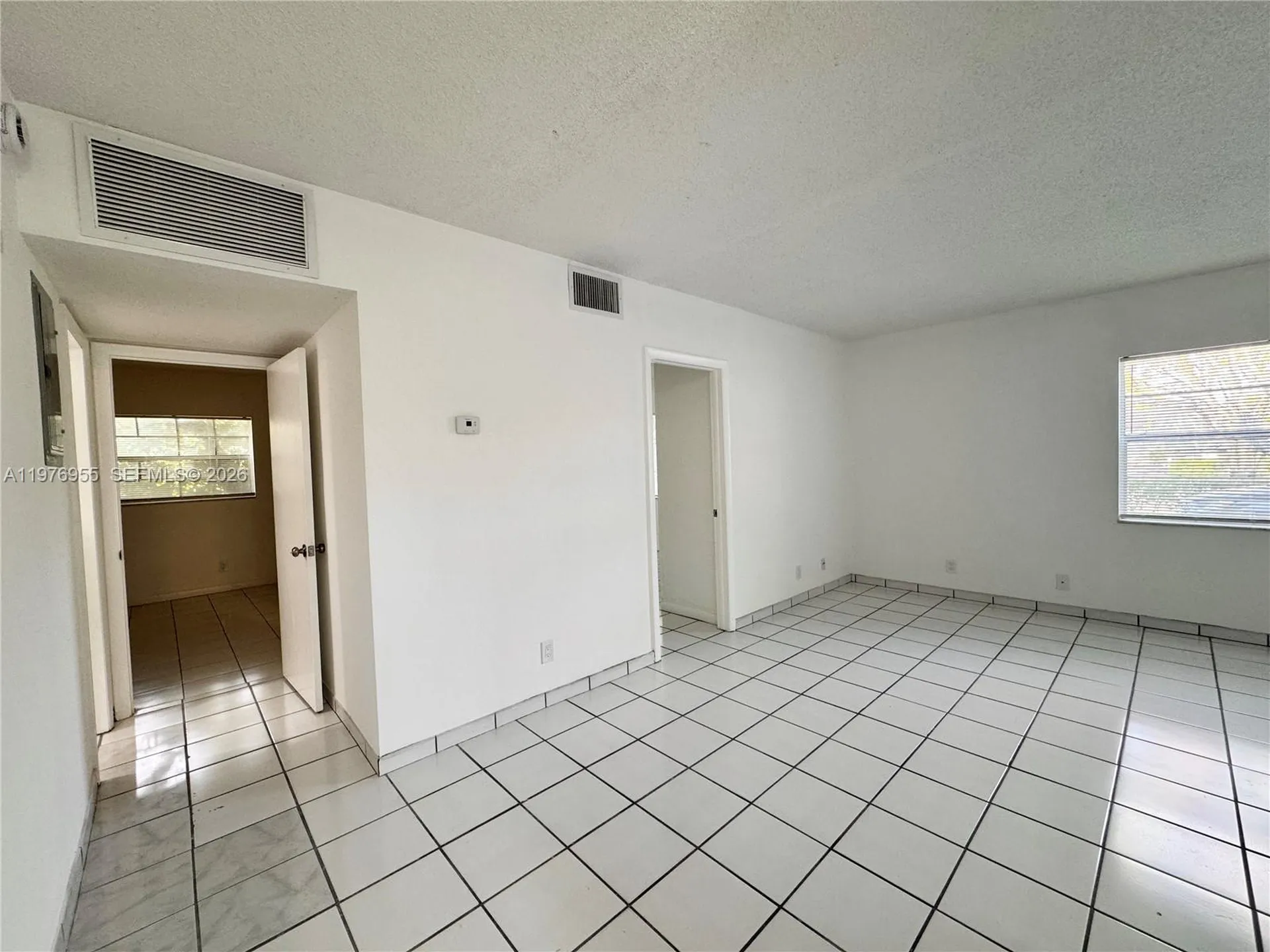 4140 Woodside Drive Coral Springs FL 33065