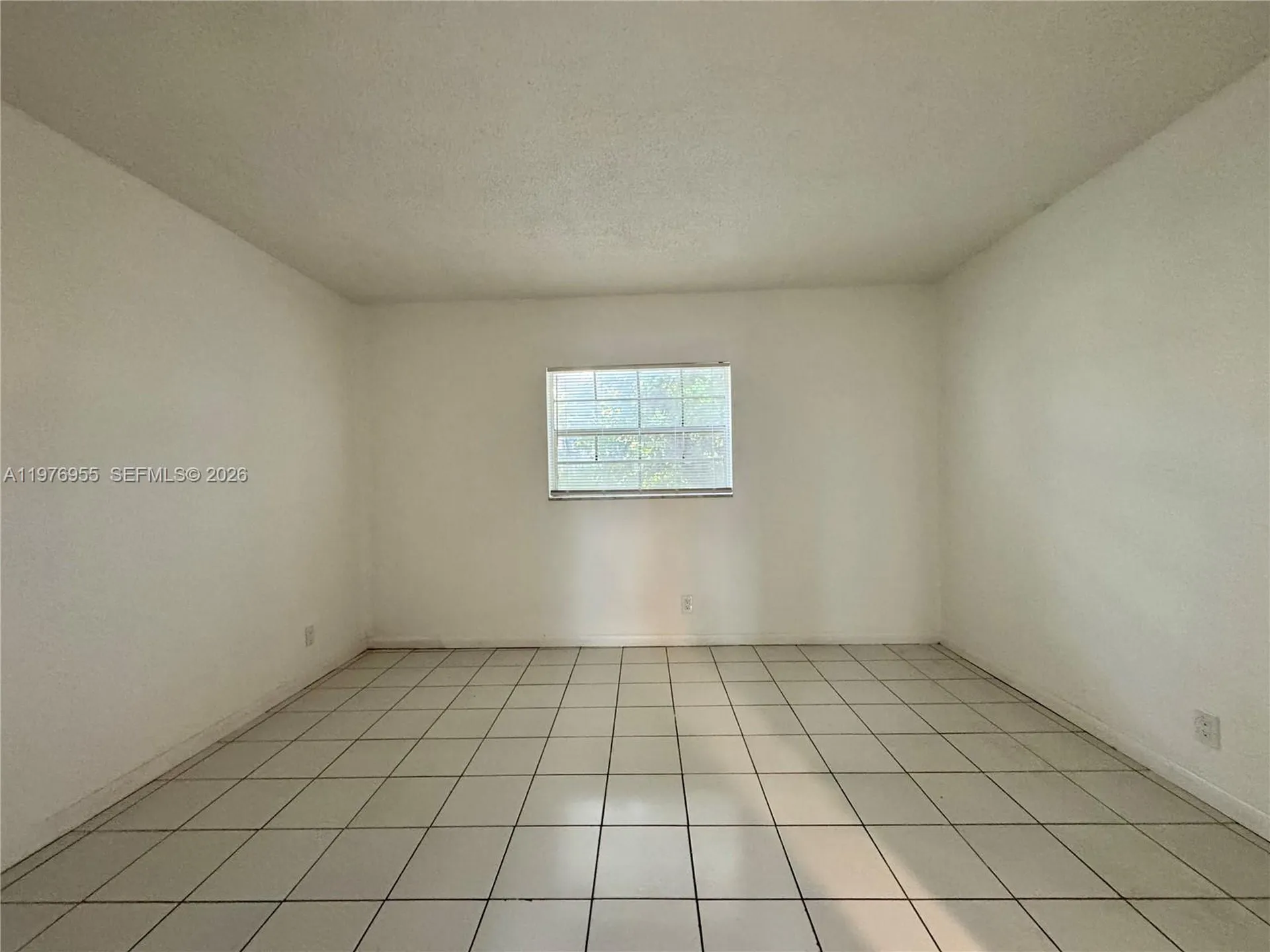 4140 Woodside Drive Coral Springs FL 33065