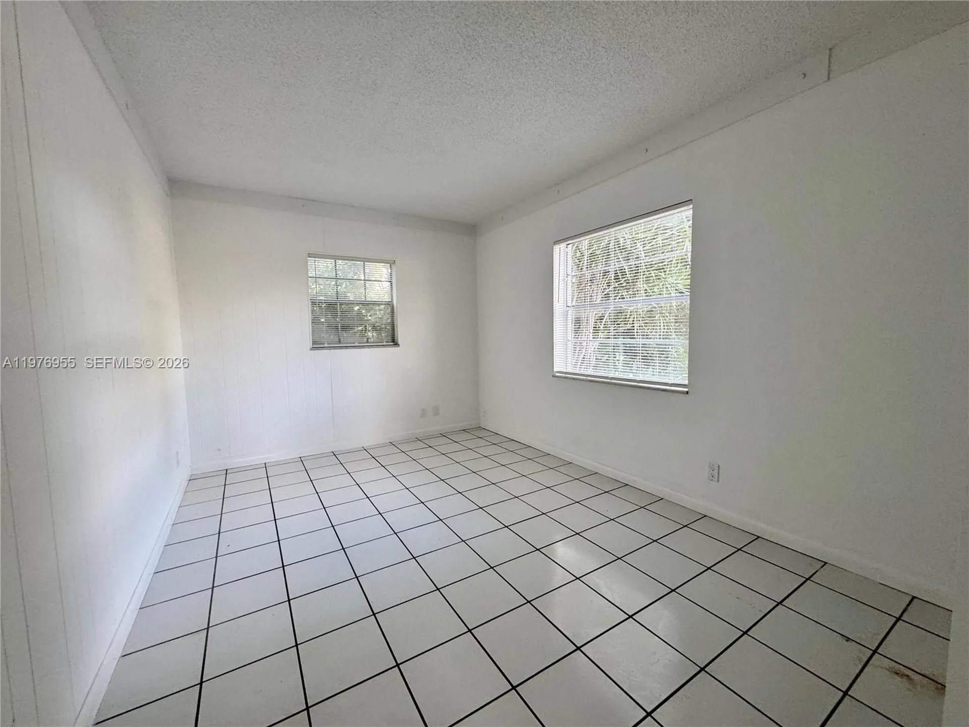 4140 Woodside Drive Coral Springs FL 33065