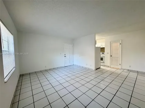 4140 Woodside Drive Coral Springs FL 33065