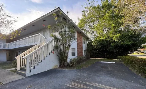 4140 Woodside Drive Coral Springs FL 33065