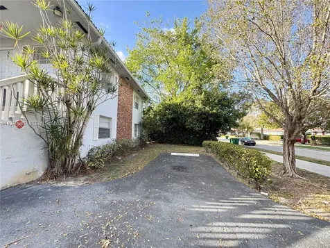 4140 Woodside Drive Coral Springs FL 33065
