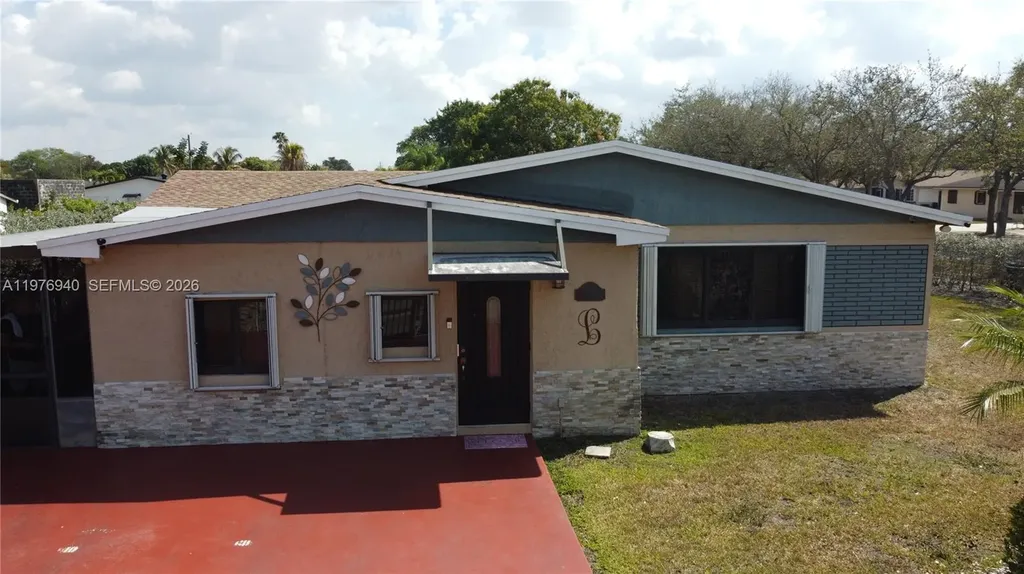 705 NW 8th Avenue Florida City FL 33034