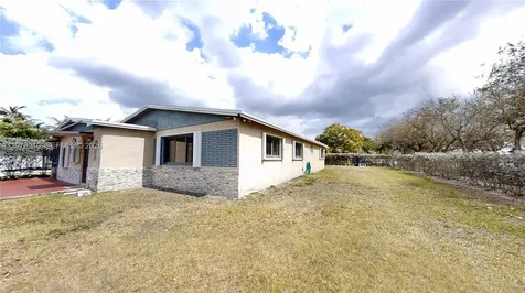 705 NW 8th Avenue Florida City FL 33034