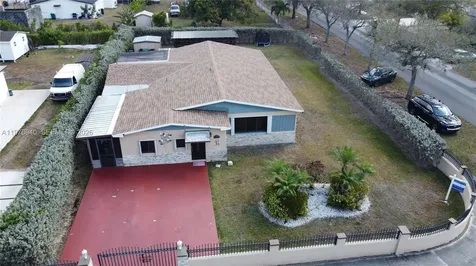 705 NW 8th Avenue Florida City FL 33034