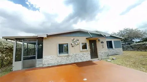 705 NW 8th Avenue Florida City FL 33034
