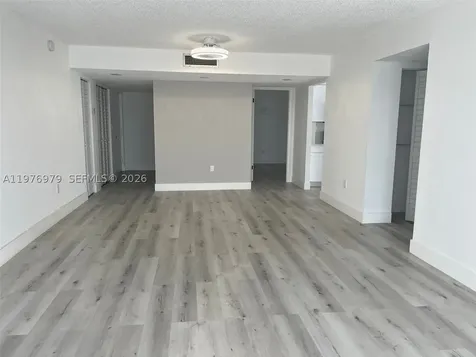 8530 Byron Avenue Miami Beach FL 33141