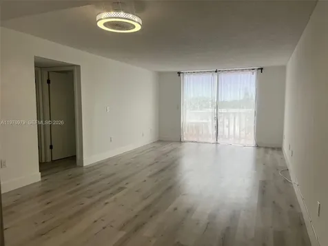 8530 Byron Avenue Miami Beach FL 33141