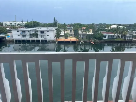 8530 Byron Avenue Miami Beach FL 33141