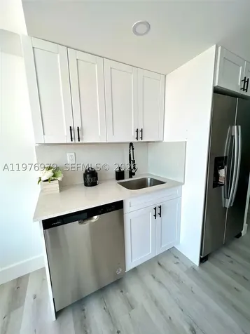 8530 Byron Avenue Miami Beach FL 33141