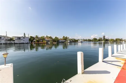 8530 Byron Avenue Miami Beach FL 33141
