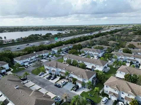 4765 SW 14th Street Deerfield Beach FL 33442