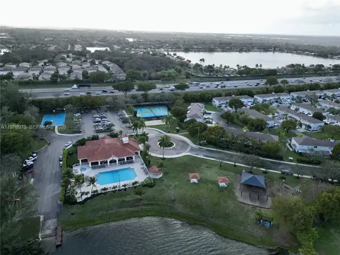 4765 SW 14th Street Deerfield Beach FL 33442