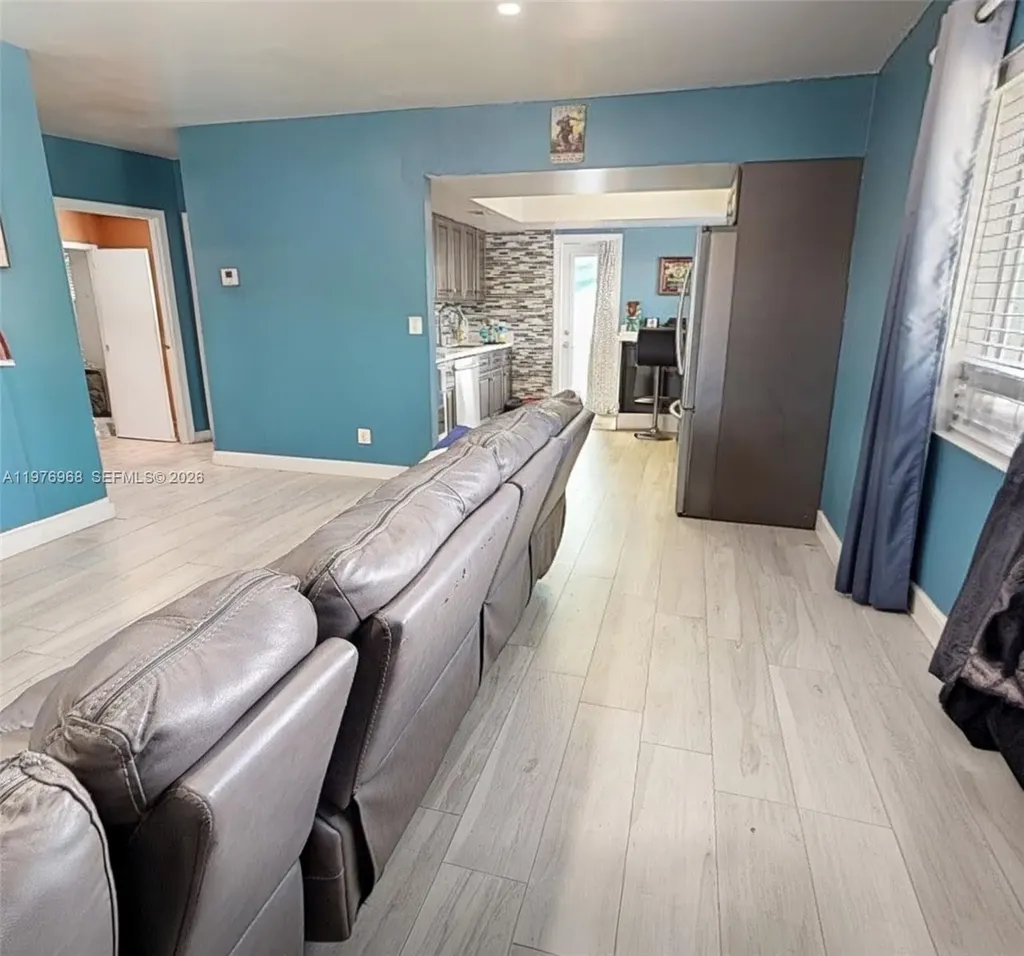 2411 Thomas Street Hollywood FL 33020