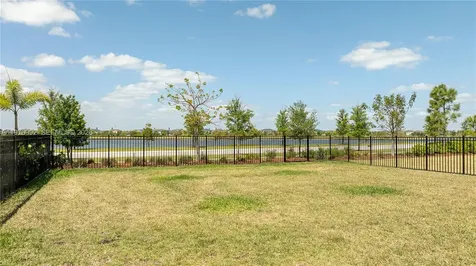 19510 Broad Shore Walk Loxahatchee FL 33470