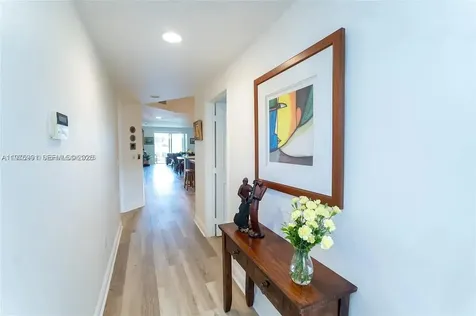 10730 NW 66th Street Doral FL 33178