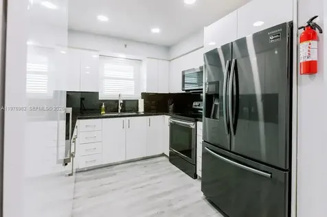 1647 NW 29th Avenue Miami FL 33125