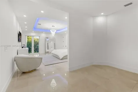 6290 SW 130th Terrace Pinecrest FL 33156