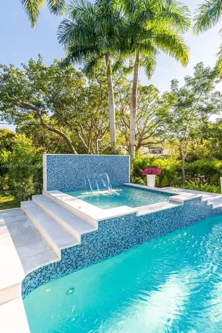 6290 SW 130th Terrace Pinecrest FL 33156