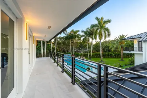 6290 SW 130th Terrace Pinecrest FL 33156