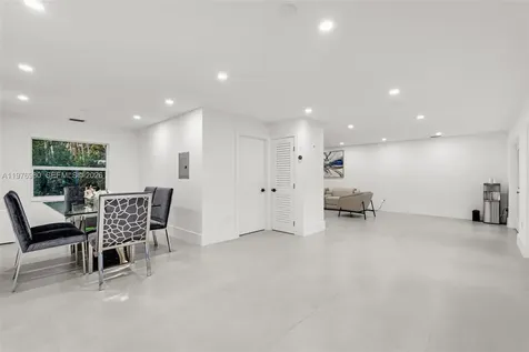 6290 SW 130th Terrace Pinecrest FL 33156