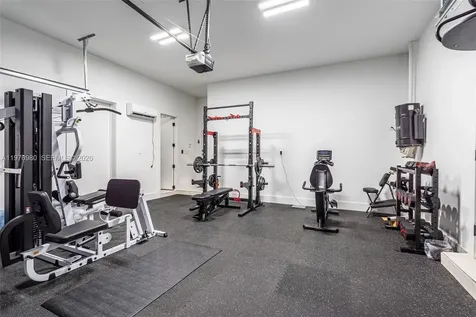 6290 SW 130th Terrace Pinecrest FL 33156