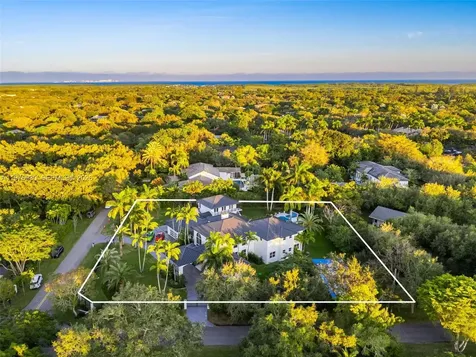 6290 SW 130th Terrace Pinecrest FL 33156