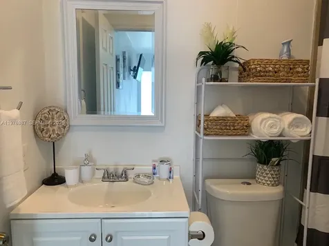 1762 NW 15th Street Miami FL 33125