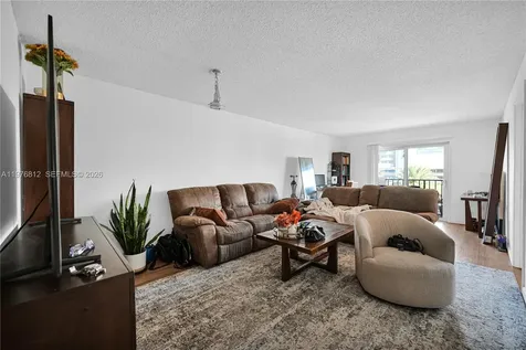 1150 Collins Avenue Miami Beach FL 33139