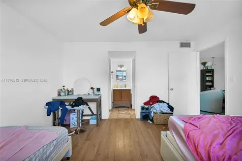 1150 Collins Avenue Miami Beach FL 33139