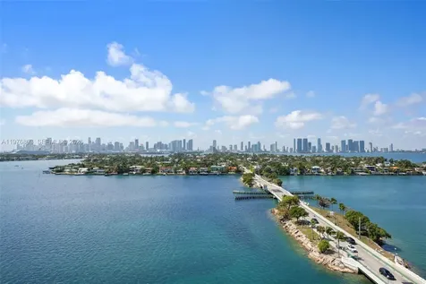 3 Island Avenue Miami Beach FL 33139