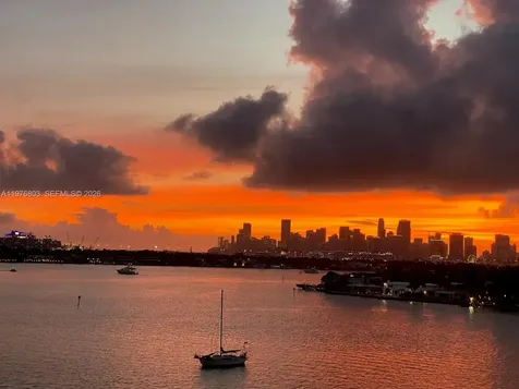 3 Island Avenue Miami Beach FL 33139