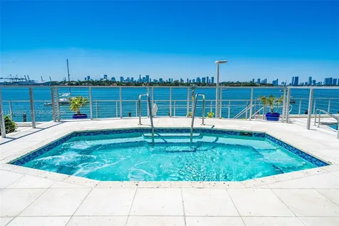 800 West Avenue Miami Beach FL 33139