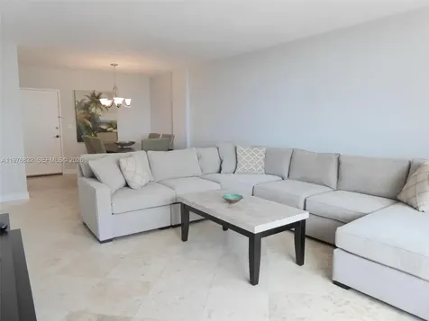 800 West Avenue Miami Beach FL 33139