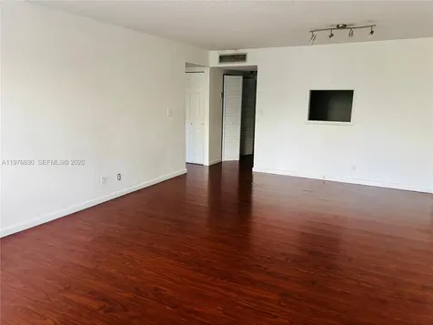 9143 SW 77th Avenue Miami FL 33156
