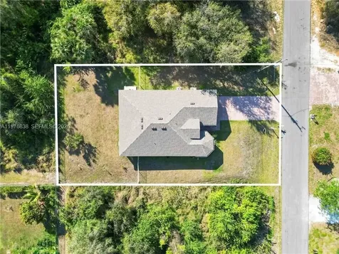 2802 40th Street SW Lehigh Acres FL 33976