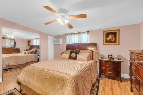 18201 SW 87th Avenue Palmetto Bay FL 33157