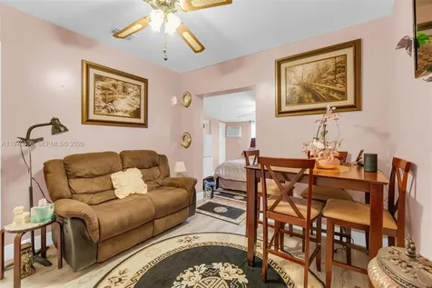 18201 SW 87th Avenue Palmetto Bay FL 33157