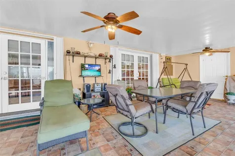 18201 SW 87th Avenue Palmetto Bay FL 33157