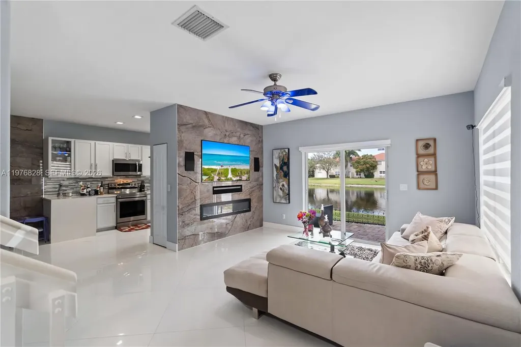 4301 Macarthur Palm Trail Green Acres FL 33463