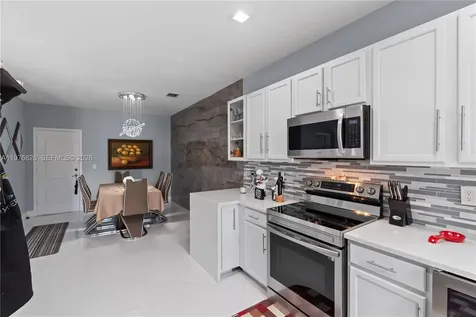 4301 Macarthur Palm Trail Green Acres FL 33463