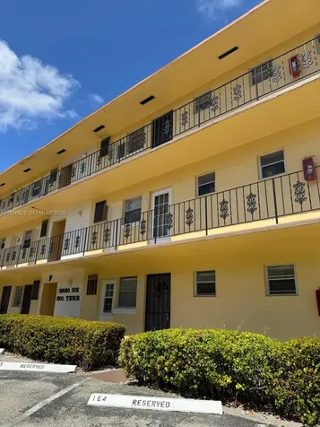 2820 NE 201st Terrace Aventura FL 33180